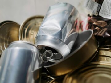 A detailed look at mixed recyclable tin and aluminum cans for waste sorting and recycling.
