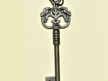 grey skeleton key