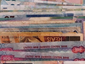 assorted denomination banknote lot